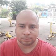 Profesor impate clases todas las edades